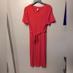 Just Be dress - red ribbed v-neck short sleeve midi leng with belt